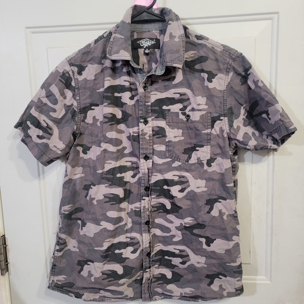 Eighty Eight Small Men's Button Up